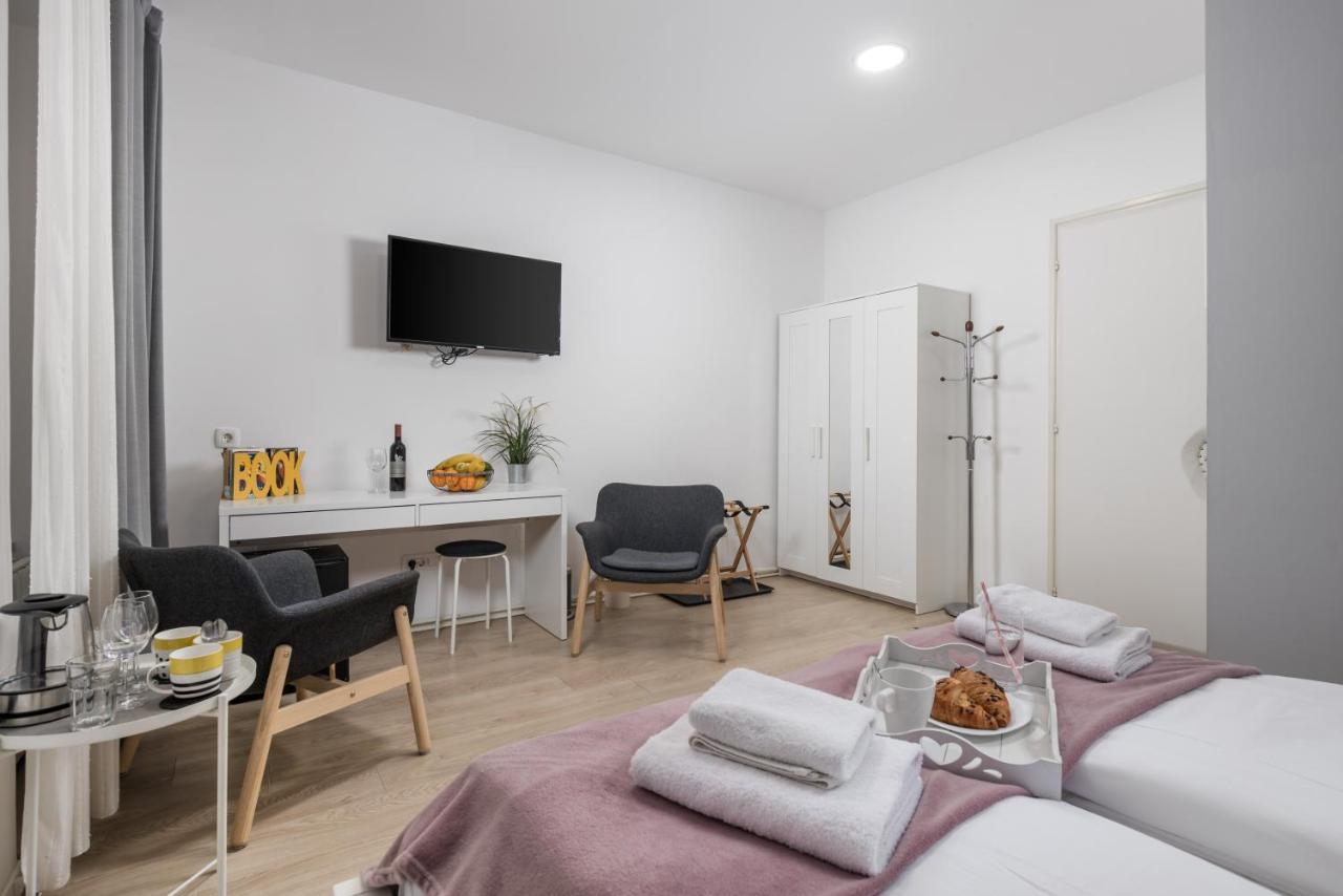 רייקה Delta Rooms מראה חיצוני תמונה