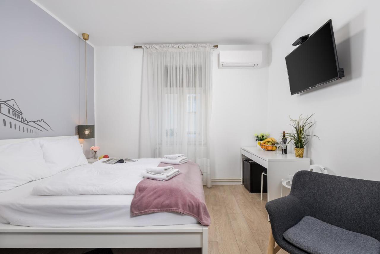 רייקה Delta Rooms מראה חיצוני תמונה