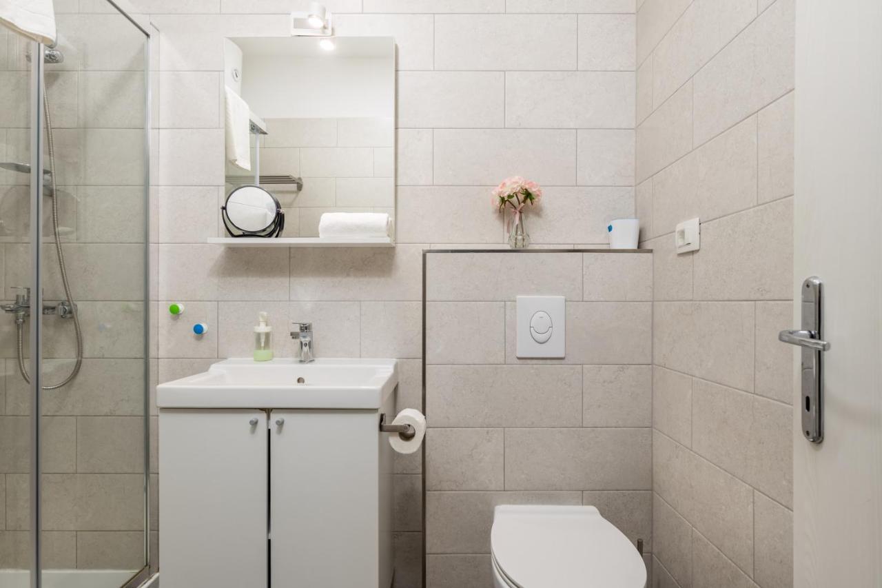 רייקה Delta Rooms מראה חיצוני תמונה